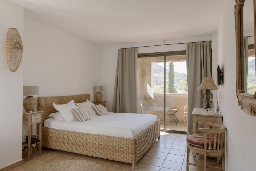 Hotel Auberge La Feniere - Les Collectionneurs Cadenet Kültér fotó