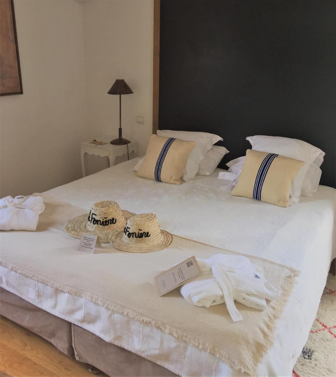 Hotel Auberge La Feniere - Les Collectionneurs Cadenet Kültér fotó